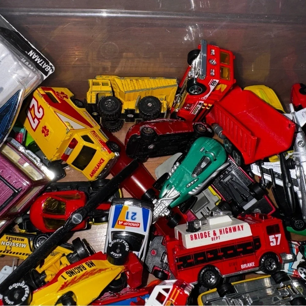Lot Of Over 30 Small Cars Mix Of Hot Wheels Cars & More Some Are Vintage